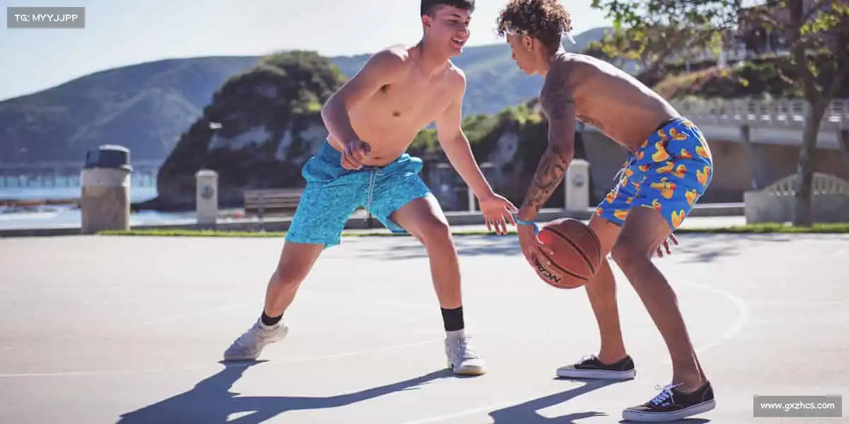 米兰每一次跳跃,都是对地心引力的挑战!👾